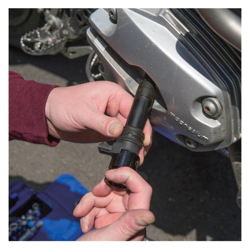 Coil Puller for BMW Motorbike - SBV Tools Asia