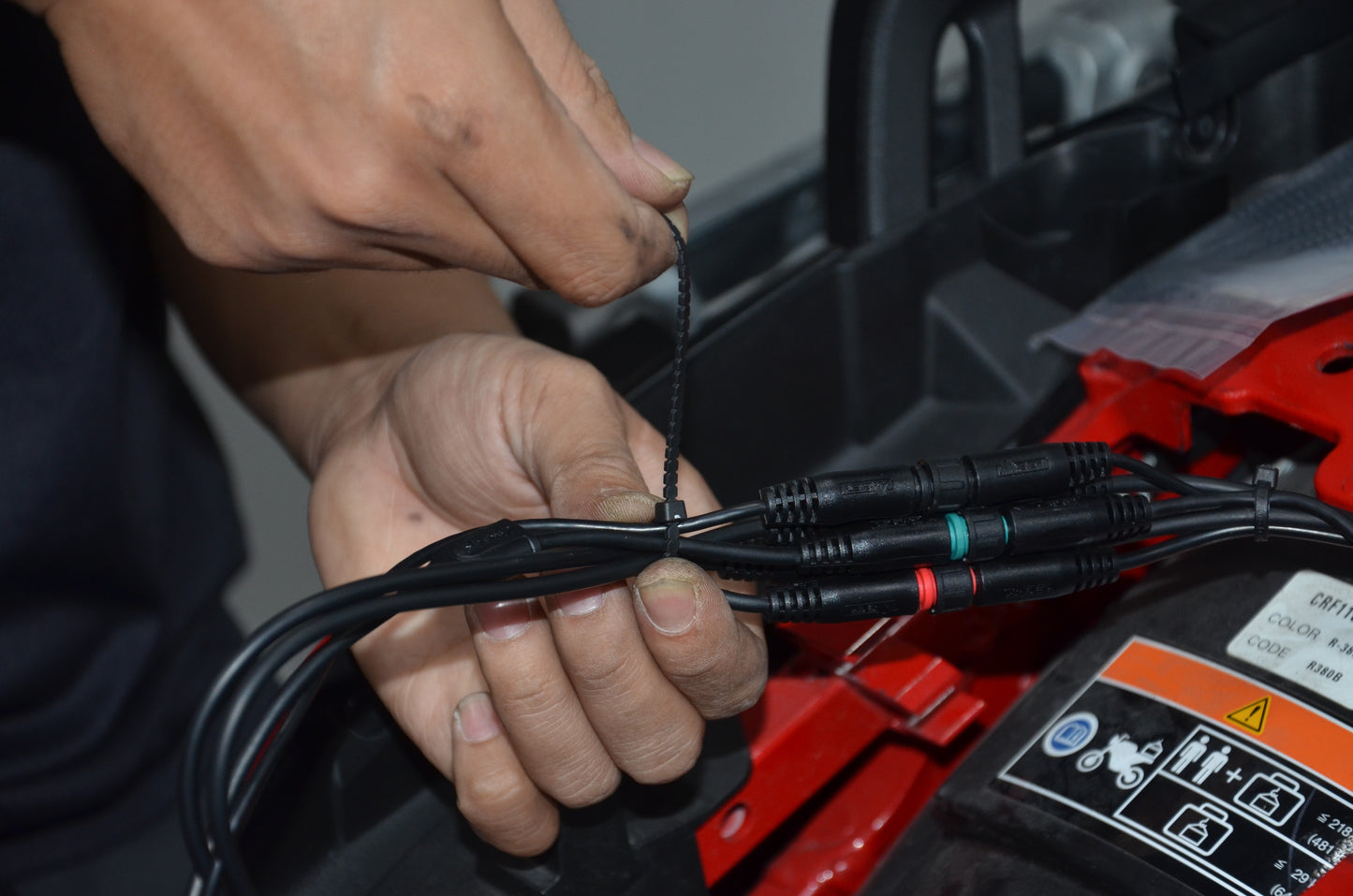 Twist-to-Break Cable Ties